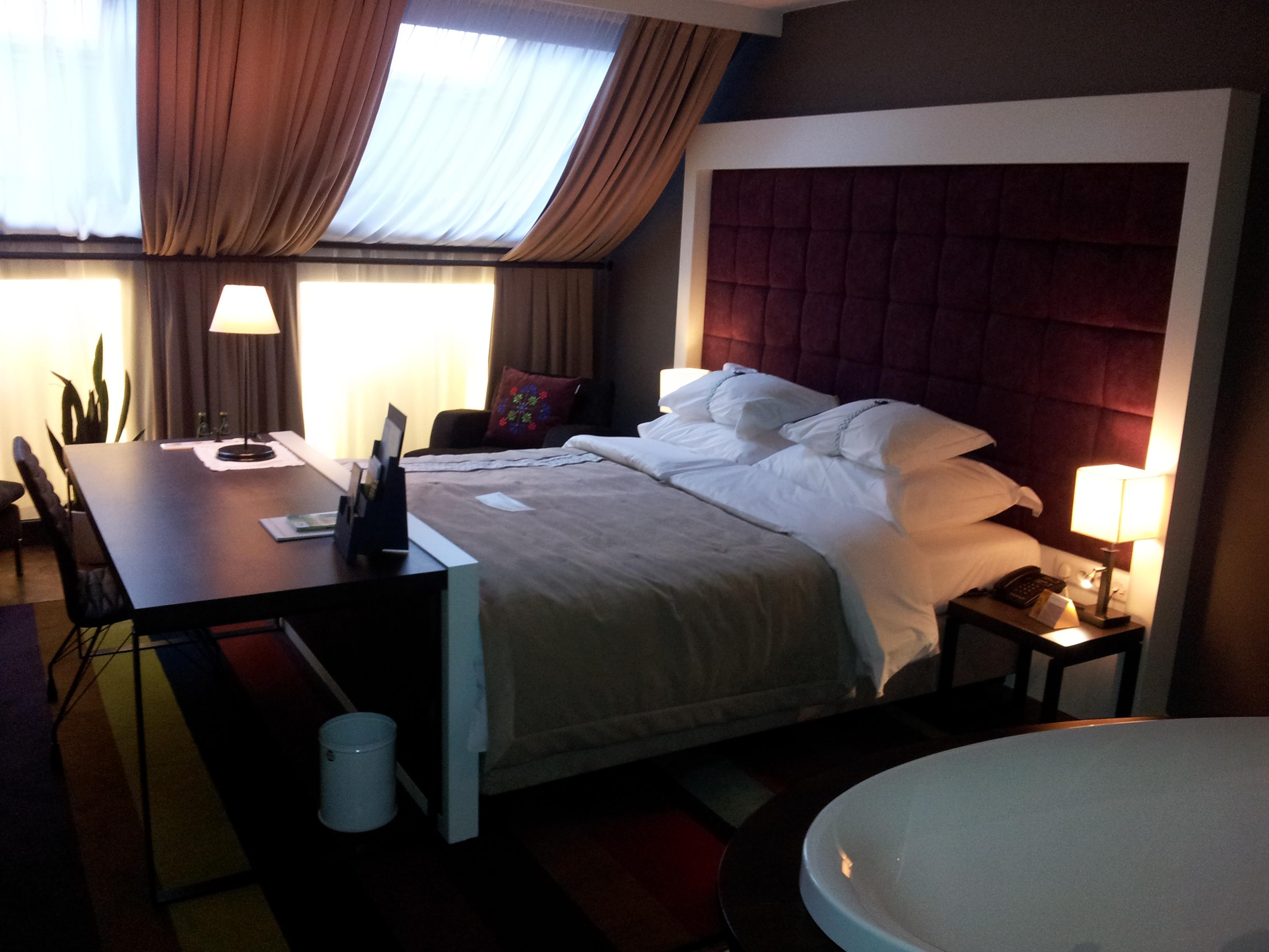Hotel Bristol Tradition And Luxury Rzeszow Dış mekan fotoğraf A room at the hotel
