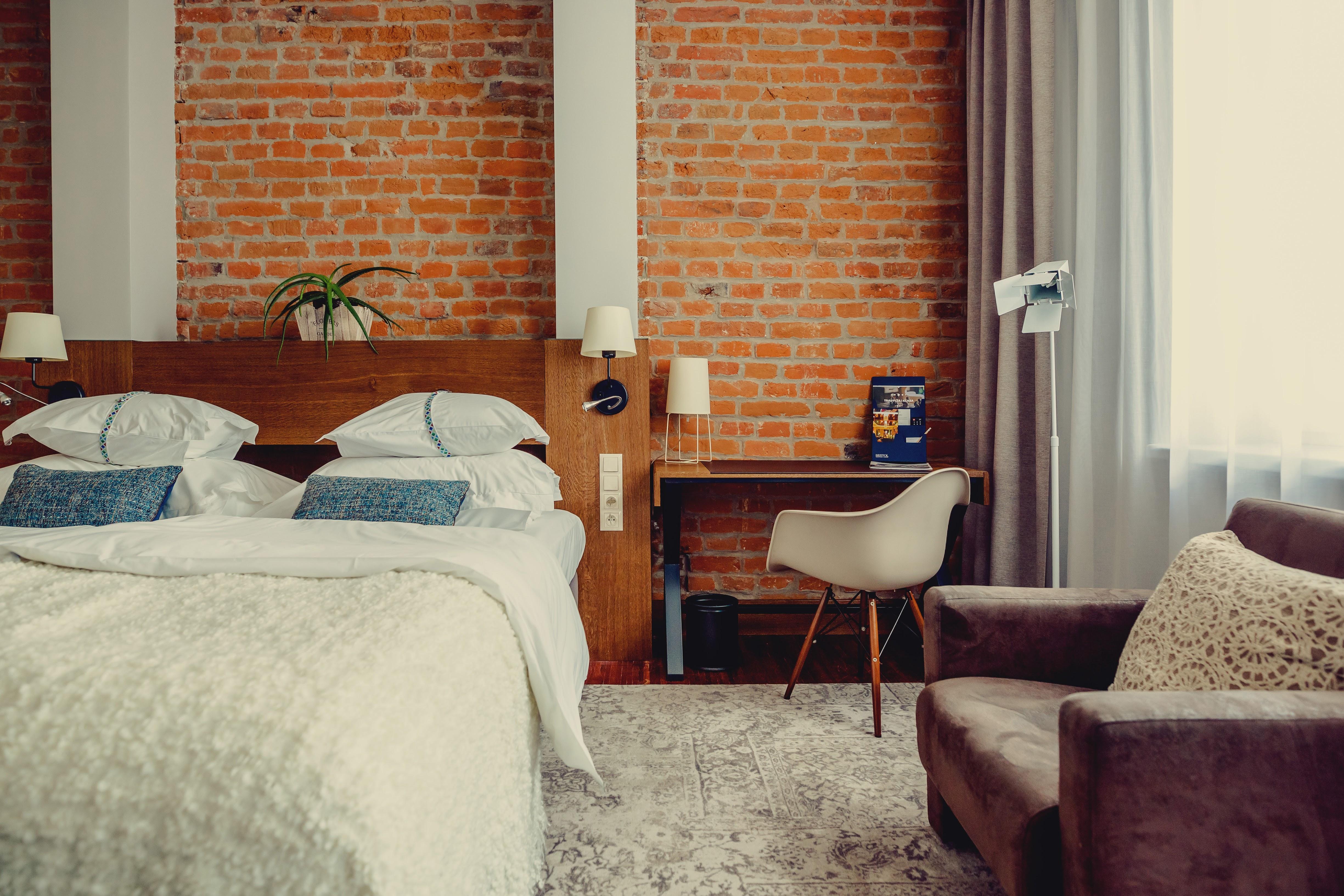 Hotel Bristol Tradition And Luxury Rzeszow Dış mekan fotoğraf A bedroom