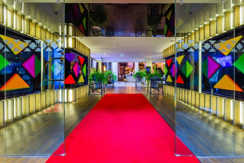Hotel Bristol Tradition And Luxury Rzeszow Dış mekan fotoğraf The lobby of the hotel