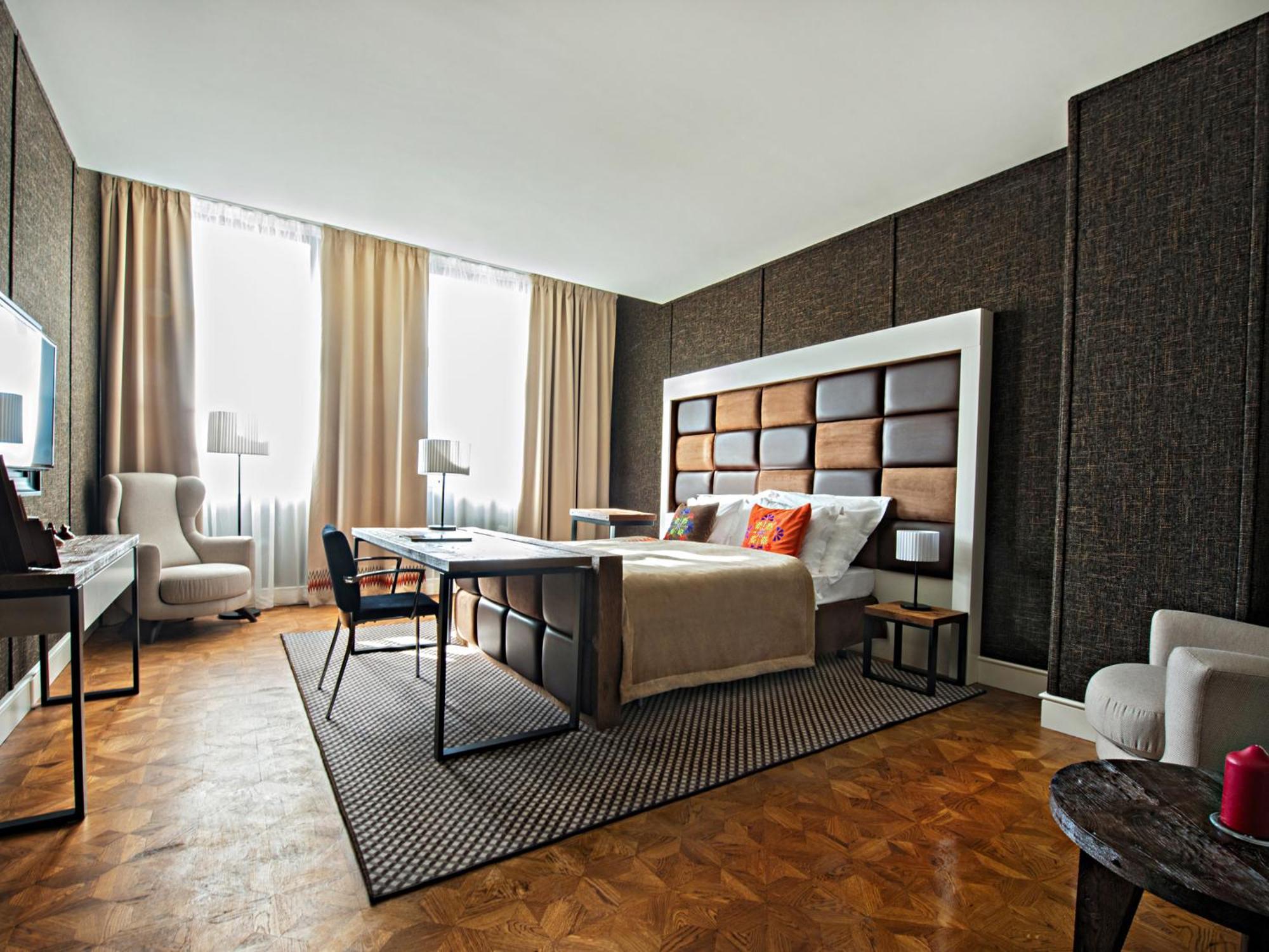 Hotel Bristol Tradition And Luxury Rzeszow Dış mekan fotoğraf A room at the Mandarin Oriental, Munich